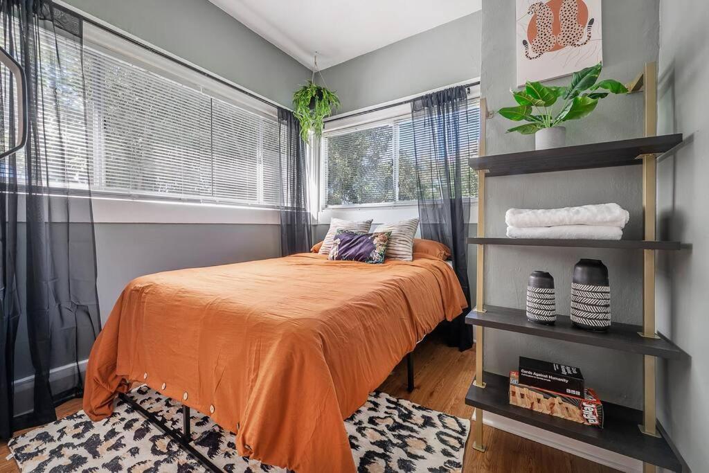 Jungle Themed Apt. Close To Coffee, Food + Shops! Tampa Esterno foto